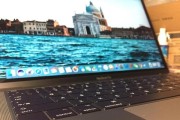 MacBook（探索MacBook的优势和功能，让你的工作与娱乐更加高效）