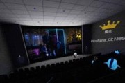 暴风VR让电影观影体验翻新（逼真画质与身临其境感受，暴风VR让你身临其境的观影体验）