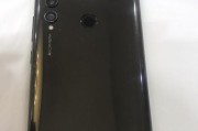 华为手机屏幕质量测评（一探华为手机屏幕的表现与优劣）
